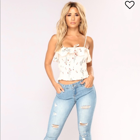Fashion Nova Tops - Crop top